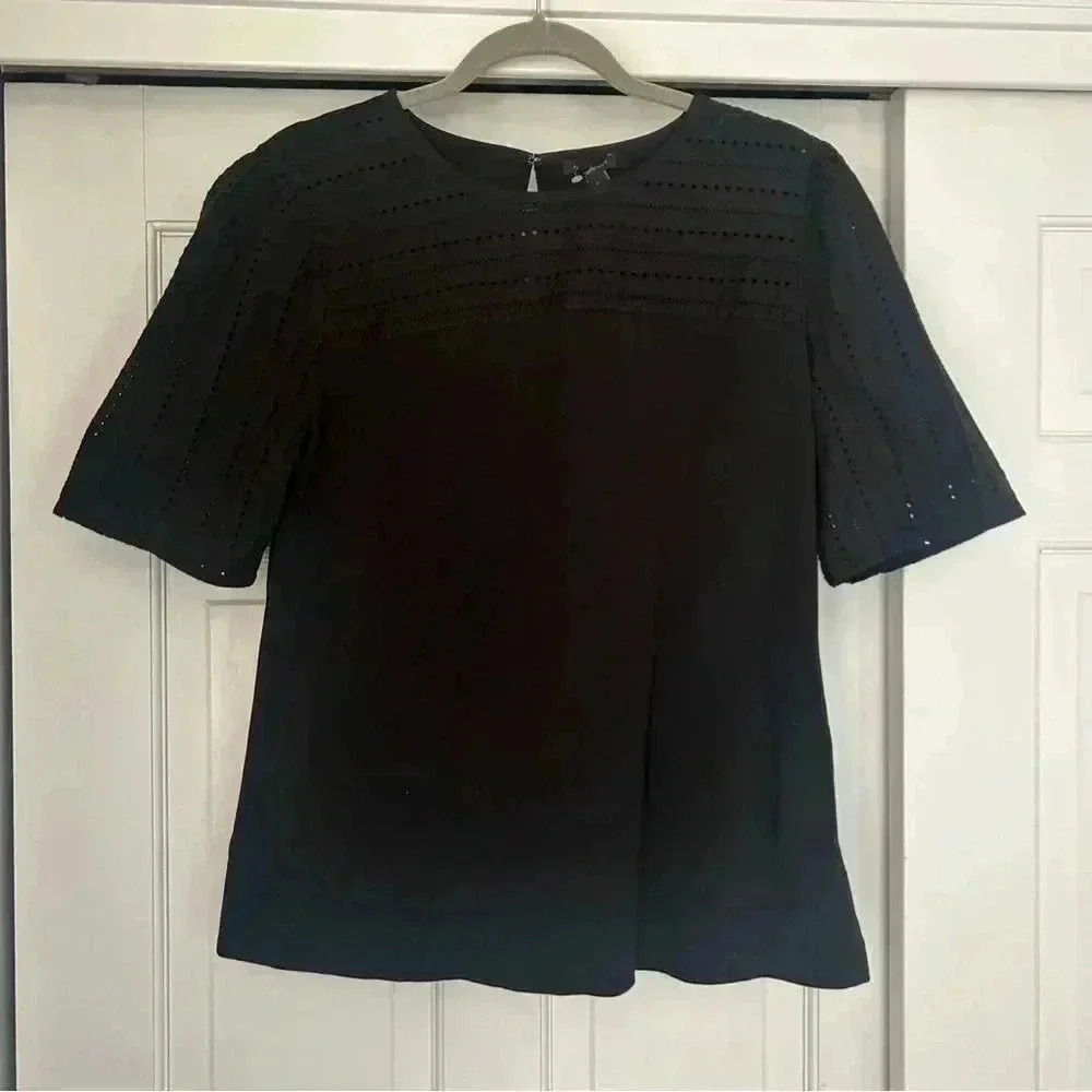 Ann Taylor Eyelet Detail Black Short Sleeve Tee